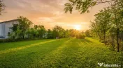 Teren generos la liziera pădurii, conectat rapid cu Nordul