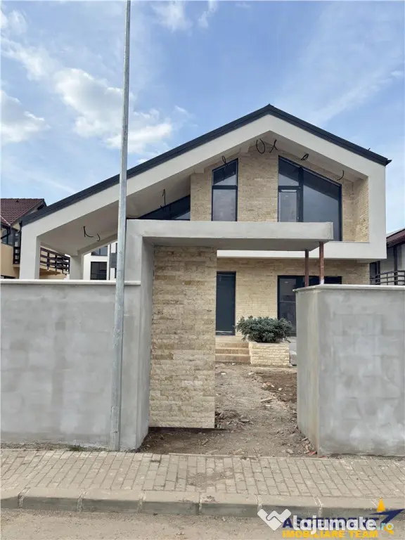 Vila moderna, unica prin design si arhitectura, la cheie, Sa