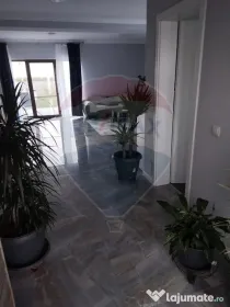 Casă/Vilă modernă de vânzare, 5 camere, în noul cart...