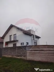 Casă/Vilă modernă de vânzare, 5 camere, în noul cart...