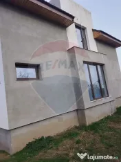 Casă/Vilă modernă de vânzare, 5 camere, în noul cart...