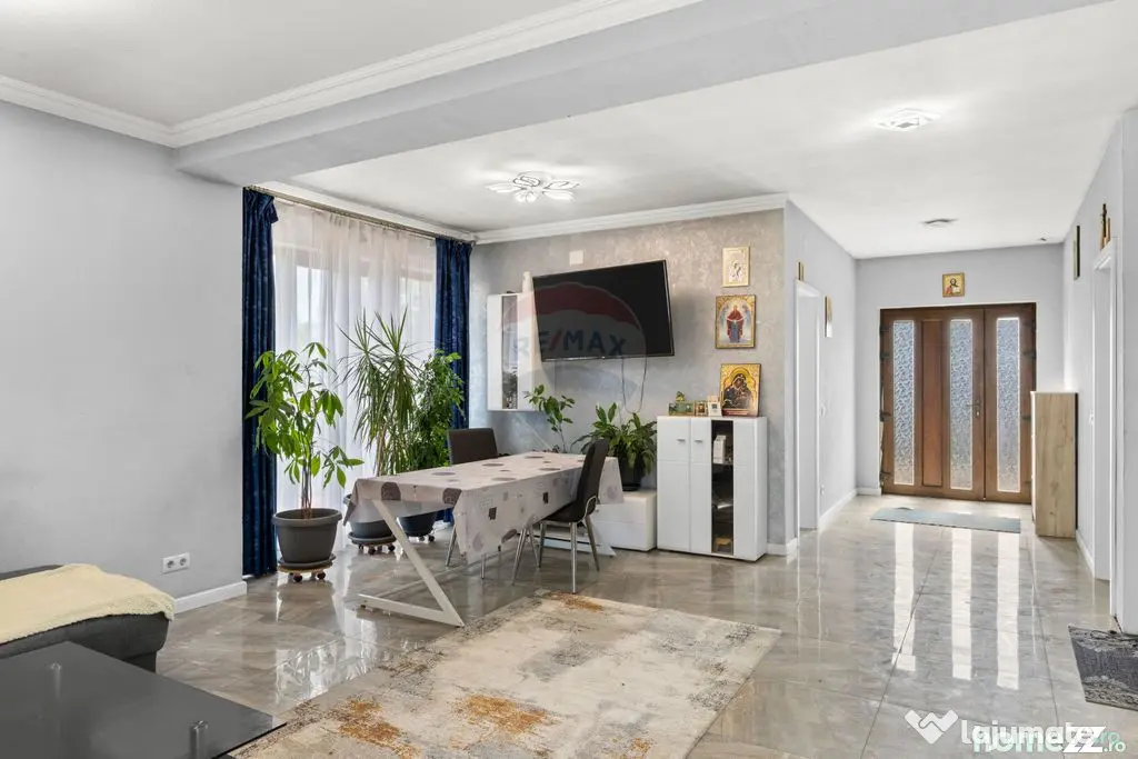 Casă/Vilă modernă de vânzare, 5 camere, în noul cart...