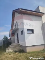 Casă/Vilă modernă de vânzare, 5 camere, în noul cart...