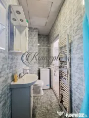 Casa individuala pentru birouri cu 10 locuri de parcare 
