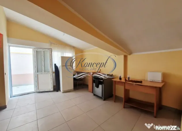 Casa individuala pentru birouri cu 10 locuri de parcare