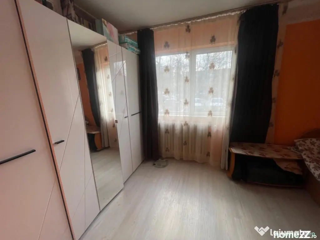 Apartament 2 camere, Craiovita - zona Materna