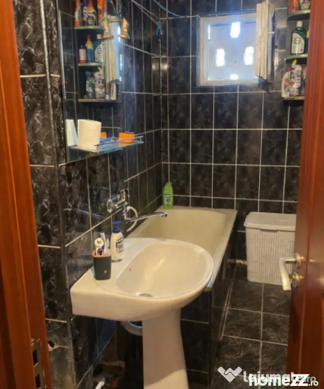 Apartament 2 camere, Craiovita - zona Materna