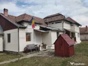 Casa de vanzare, cu cinci camere, Subcetate