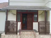 Casa de vanzare, cu cinci camere, Subcetate