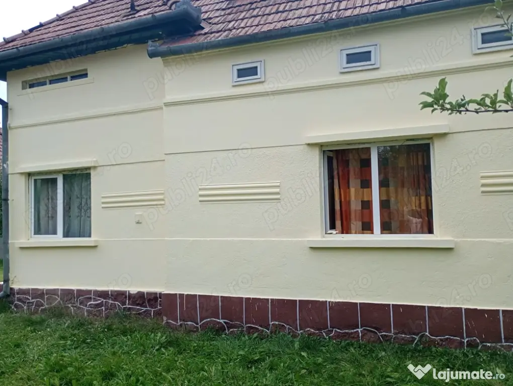 Casa de vanzare, cu cinci camere, Subcetate