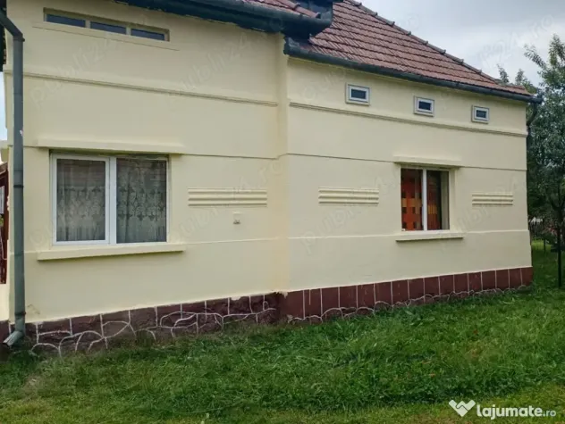 Casa de vanzare, cu cinci camere, Subcetate