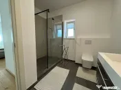 Vila Individuala De l Cartier Privat langa Padure 