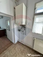 Casa de inchiriat in zona Parneava/Confectii 
