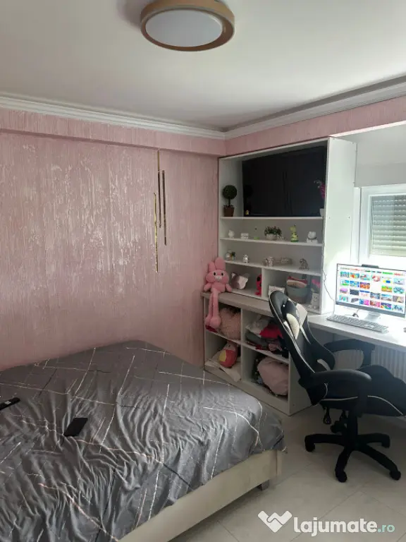 Apartament 3 camere, decomandat, 76 mp, zona 1 Mai