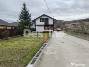 Casa parter+mansarda si teren in Lipovat, Vaslui 