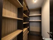 Apartament mobilat de inchiriat compelx cu piscina si paza 