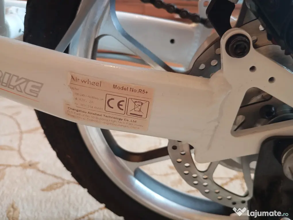 vând bicicleta electrica pliabila