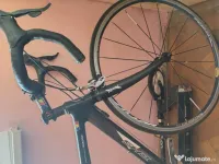 Bicicletă cursieră 