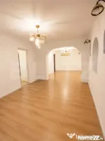Apartament 3 camere decomandat, 72 mp, parter, zona Curtea d
