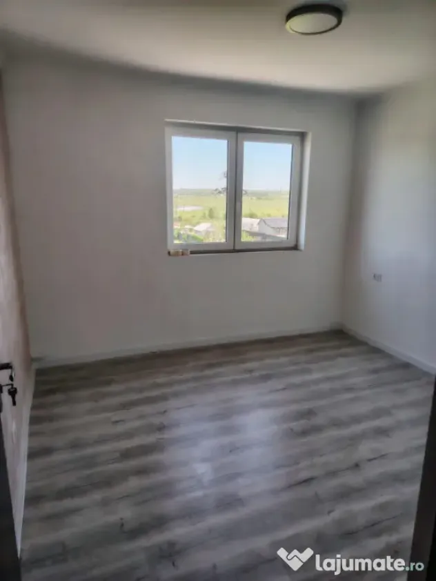 Apartament 2 camere decomandat, complet renovat, lângă Kau
