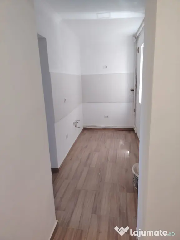 Apartament 2 camere decomandat, complet renovat, lângă Kau