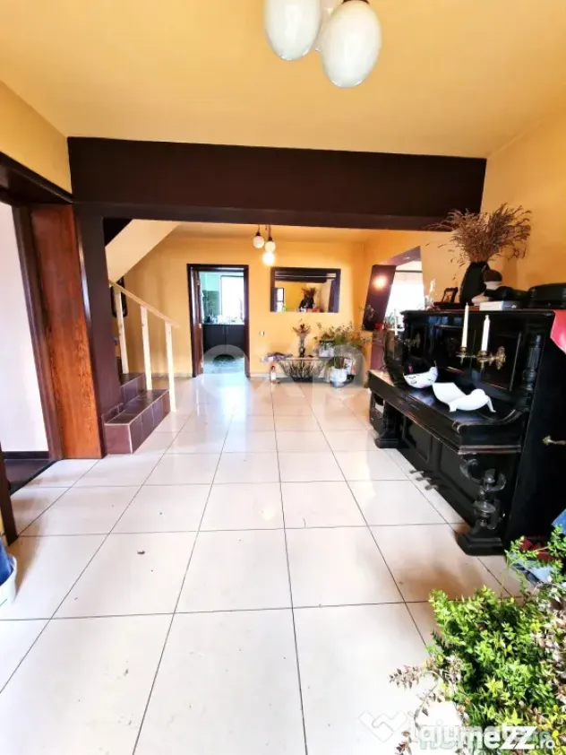 Casa de vanzare S+P+M , Teiș – la 5 minute de Târgovișt