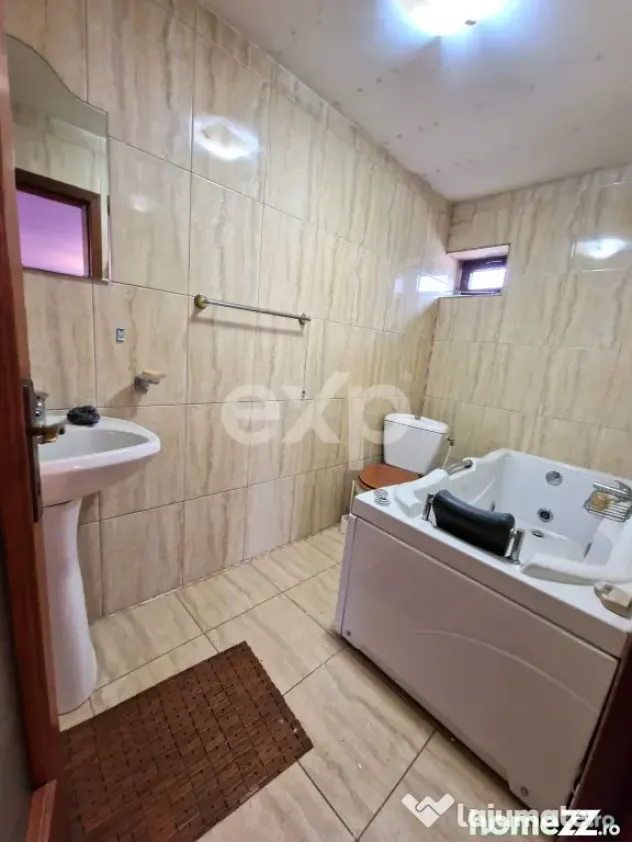 Casa de vanzare S+P+M , Teiș – la 5 minute de Târgovișt