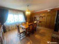Apartament cu 4 camere, trilateral, 2 bai, Craiovita, zona P