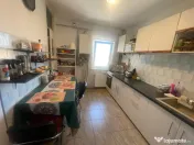 Apartament cu 4 camere, trilateral, 2 bai, Craiovita, zona P 