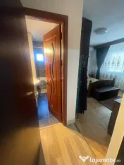 Apartament cu 4 camere, trilateral, 2 bai, Craiovita, zona P 