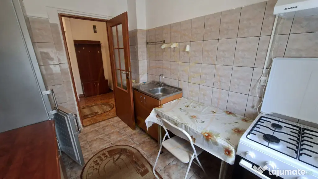 Apartament 2 camere Craiovei etaj 3
