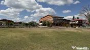 Teren intre vile Academia Ecvestra Mogosoaia