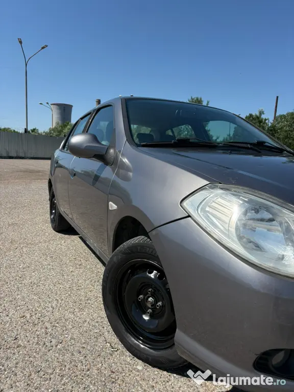 Vând Renault Symbol 2009 – 1.2 benzină, 75 CP