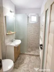 De vanzare apartament cu 2 camere, central. et. 3, 79.900... 