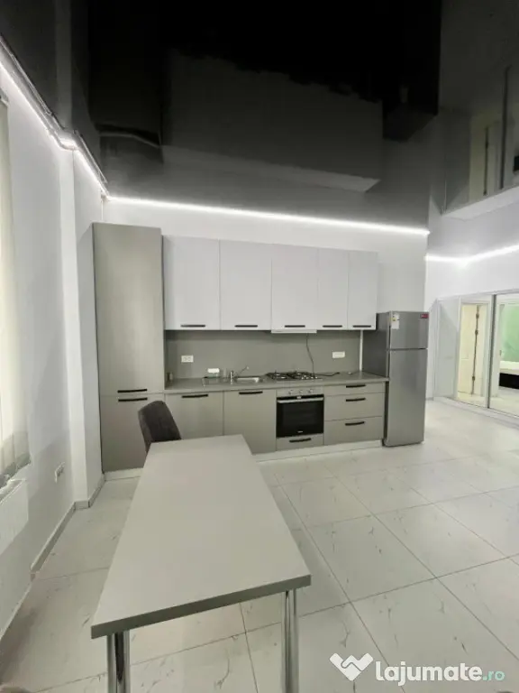 Apartament cu 3 camere în zona Vega Butoaie, cu vedere la l