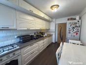 Apartament 2 camere renovat mobilat de vanzare in Bacau 
