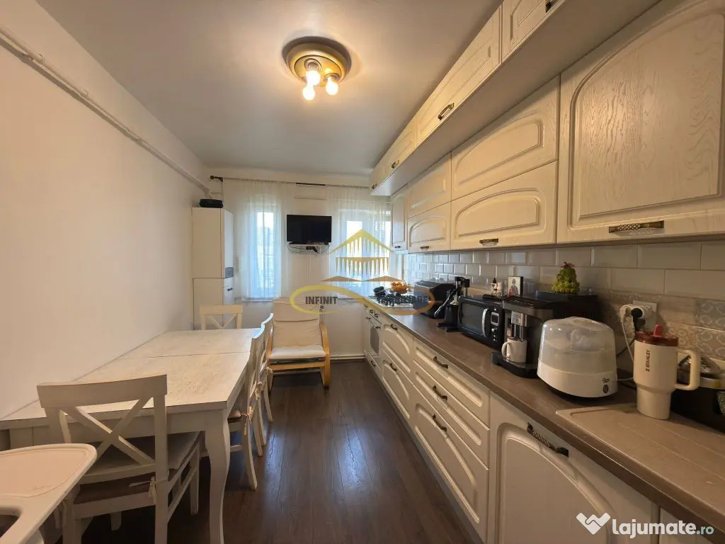 Apartament 2 camere renovat mobilat de vanzare in Bacau