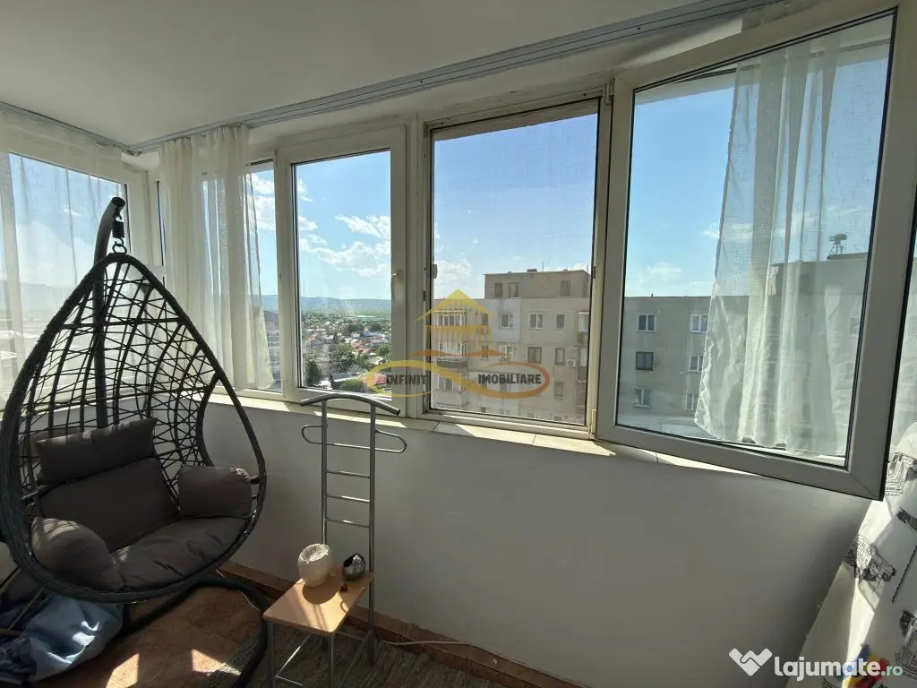 Apartament 2 camere renovat mobilat de vanzare in Bacau
