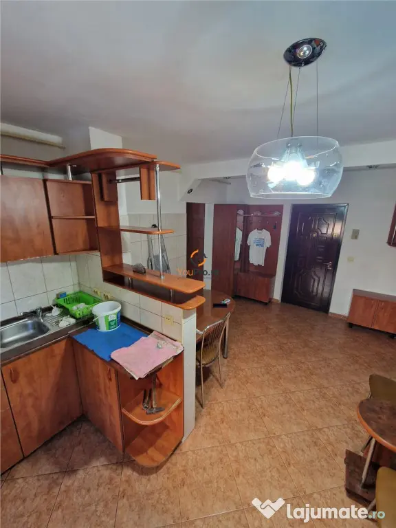 Decomandat 2 Camere/ Zona Steaua / Bloc Dupa 2000/Noul Mall
