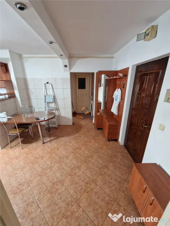 Decomandat 2 Camere/ Zona Steaua / Bloc Dupa 2000/Noul Mall