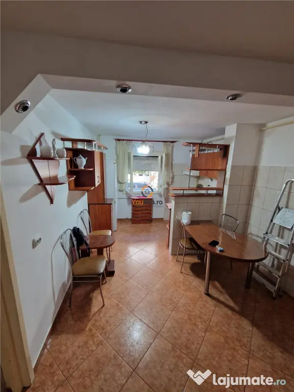 Decomandat 2 Camere/ Zona Steaua / Bloc Dupa 2000/Noul Mall