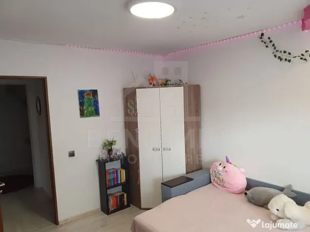 Apartament 4 camere etaj 1 Cartier Noua 99mp doua parcari