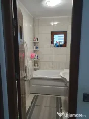 Apartament 4 camere etaj 1 Cartier Noua 99mp doua parcari 