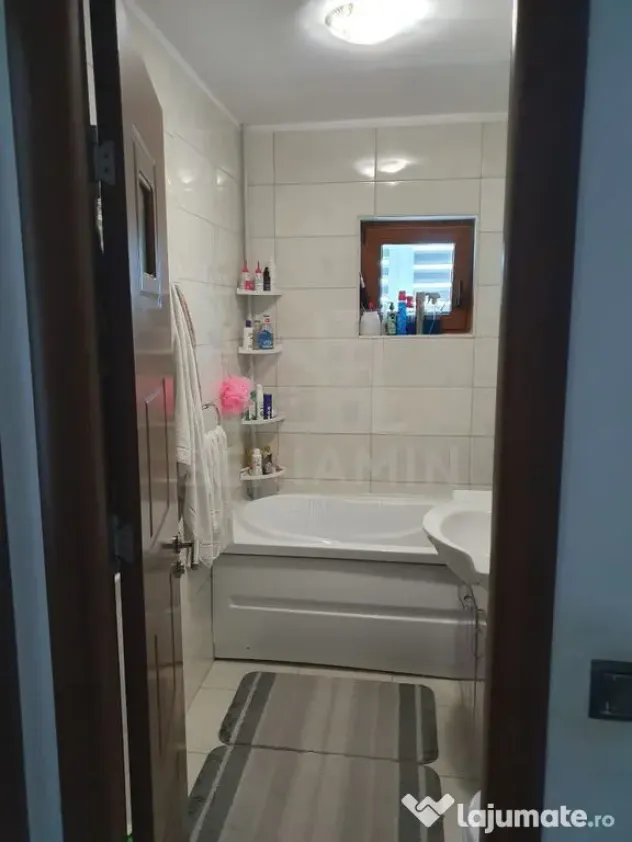 Apartament 4 camere etaj 1 Cartier Noua 99mp doua parcari
