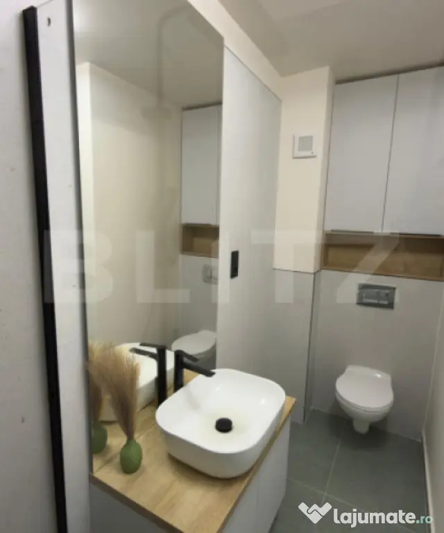 Apartament lux, 2 camere, garaj, zona Eroilor