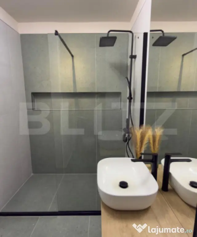 Apartament lux, 2 camere, garaj, zona Eroilor