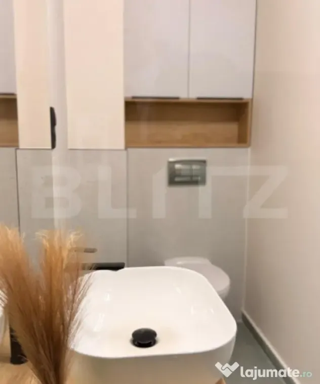 Apartament lux, 2 camere, garaj, zona Eroilor