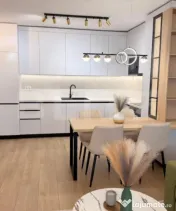 Apartament lux, 2 camere, garaj, zona Eroilor