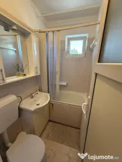 Apartament 3 camere, semidecomandat - zona Florilor 