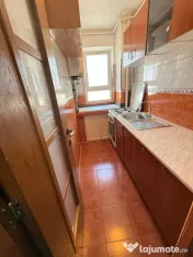 Apartament 3 camere, semidecomandat - zona Florilor 